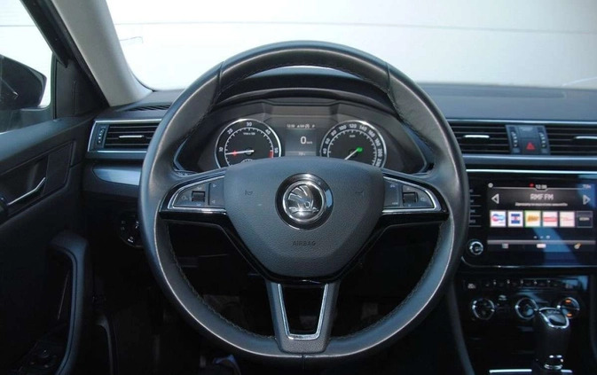 Skoda Superb cena 89900 przebieg: 182500, rok produkcji 2019 z Morąg małe 154